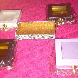 Eyelash boxes